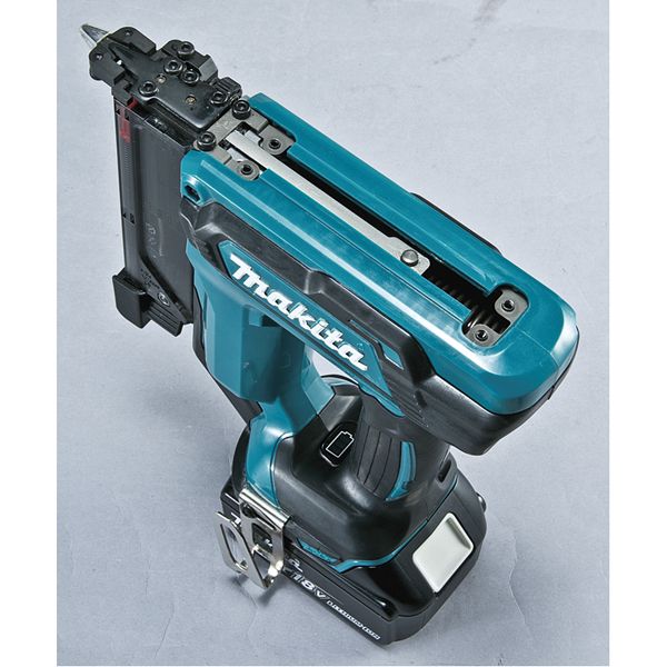 Cloueur 18V Li-Ion 5 Ah Makita DPT353RTJ